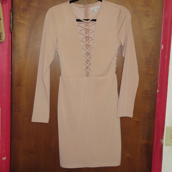 Charlotte Russe Dresses & Skirts - Blush Pink Charlotte Russe Dress